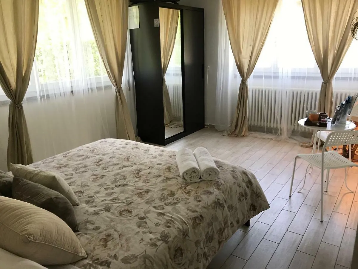 B&B La Rosa Del Lago Reno Di Leggiuno Italien