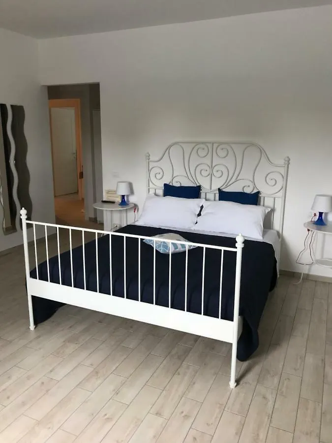 B&B La Rosa Del Lago Reno Di Leggiuno Frühstückspension